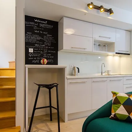 & Tiramola - Old Town 3* トロギール