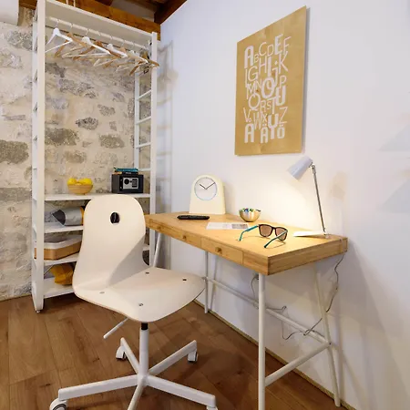 ゲストハウス & Tiramola - Old Town 3*