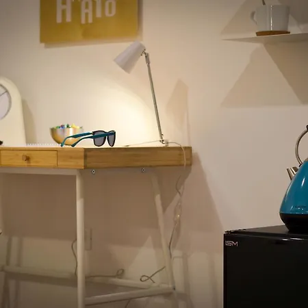 & Tiramola - Old Town ゲストハウス 3*