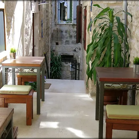 Pensjonat & Tiramola - Old Town 3*